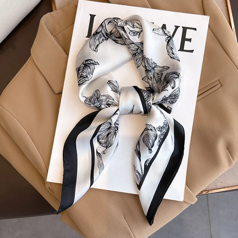 Foulard Quadrato di Lusso 70x7 - Luxury Bags China recensione e prezzo