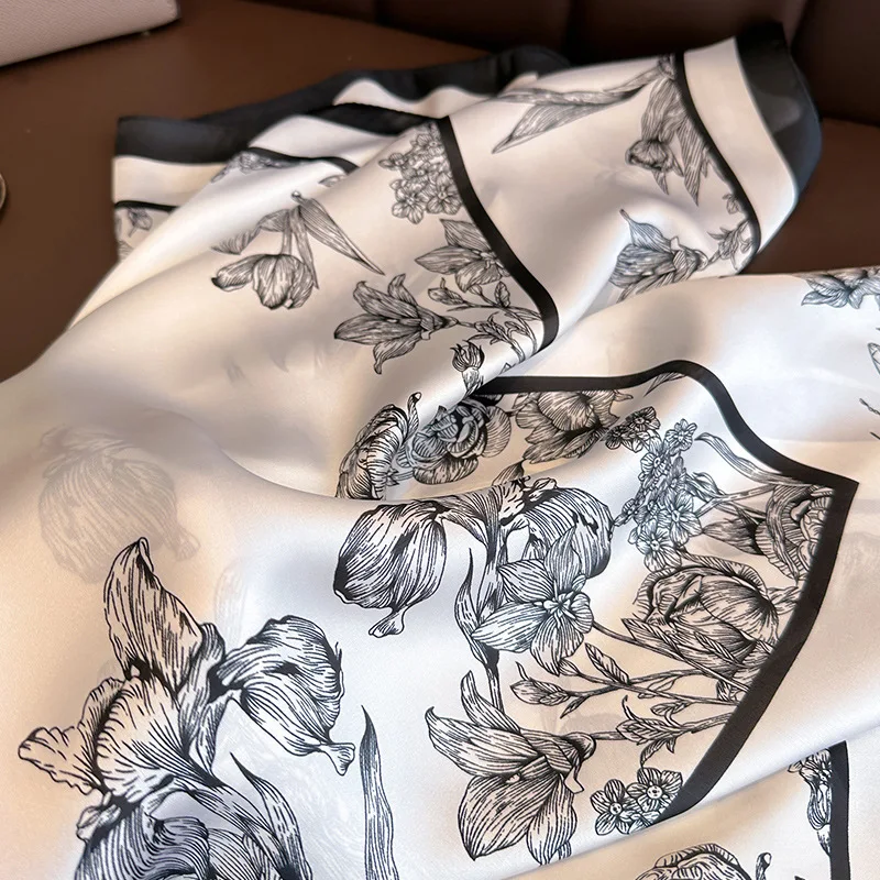Foulard Quadrato di Lusso 70x7 - Luxury Bags China recensione e prezzo
