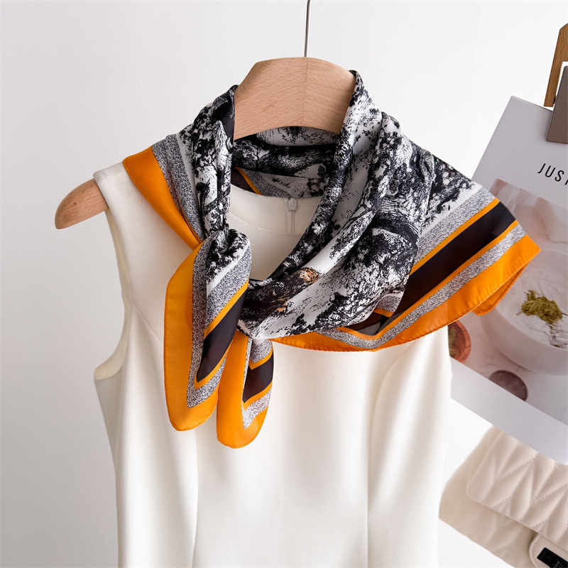 Sciarpe stampate nella giungla - Luxury Bags China recensione e prezzo